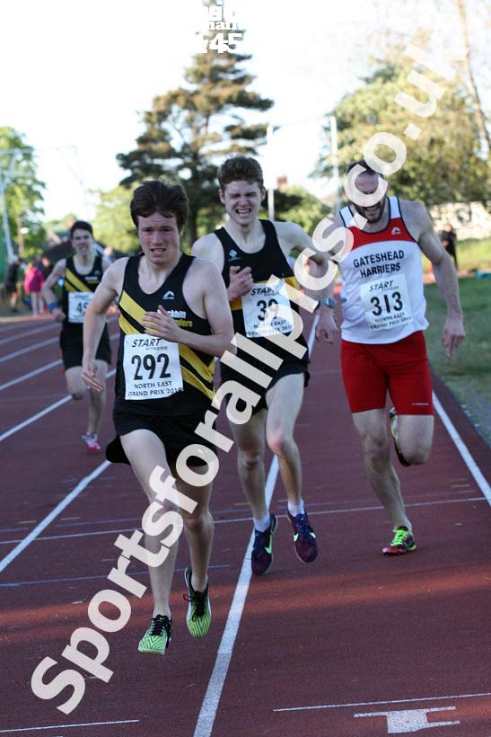 Graded 800 metres, Monkton, Jarrow and Hebburn. Photo:  David T. Hewitson/Sports for All Pics